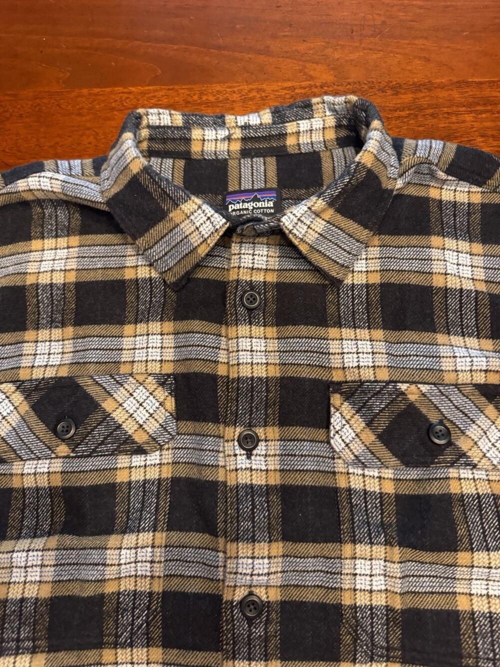 Large Patagonia Long Sleeve Flannel Organic Cotton Shirt Plaid Gray Black Gold